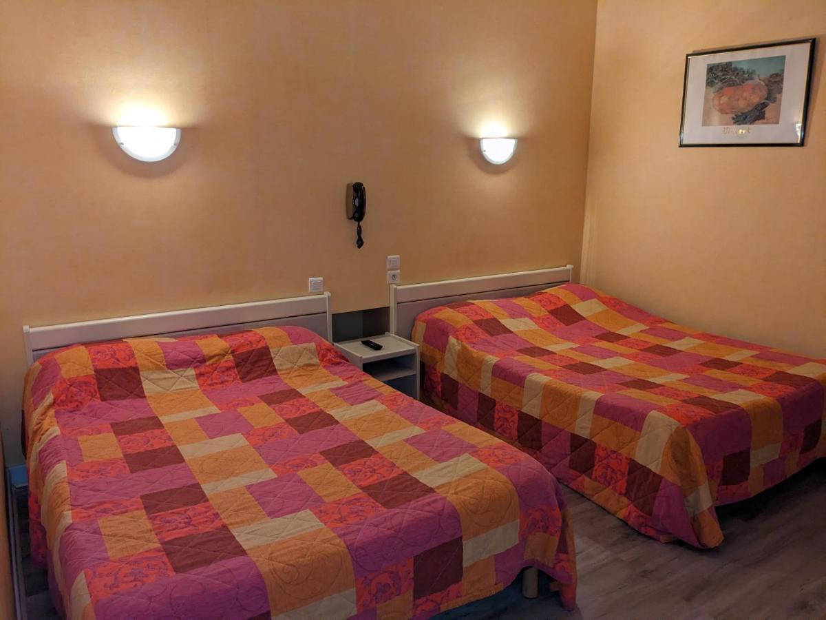 Hotel Des Voyageurs Millau Eksteriør billede